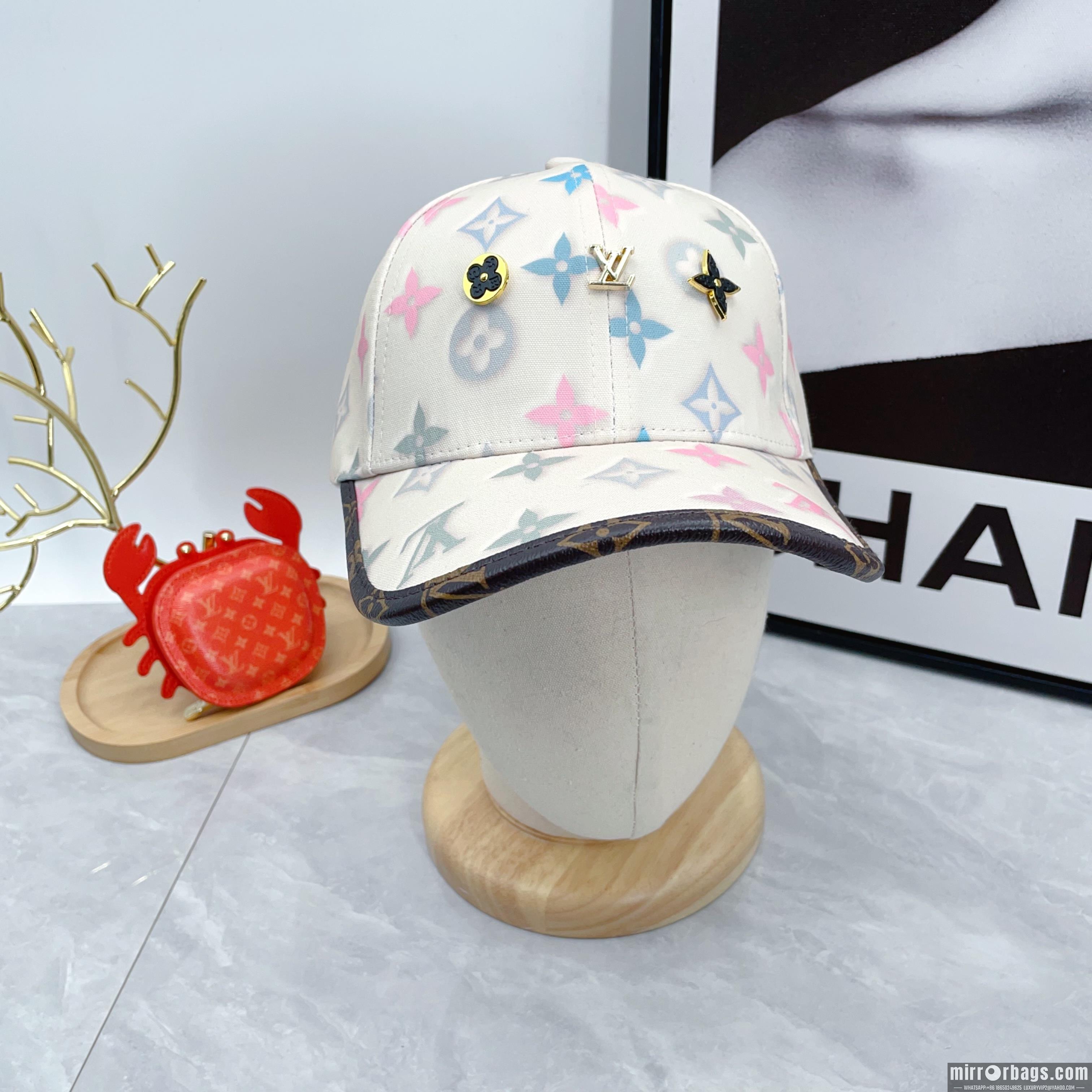 LV Hat dx03