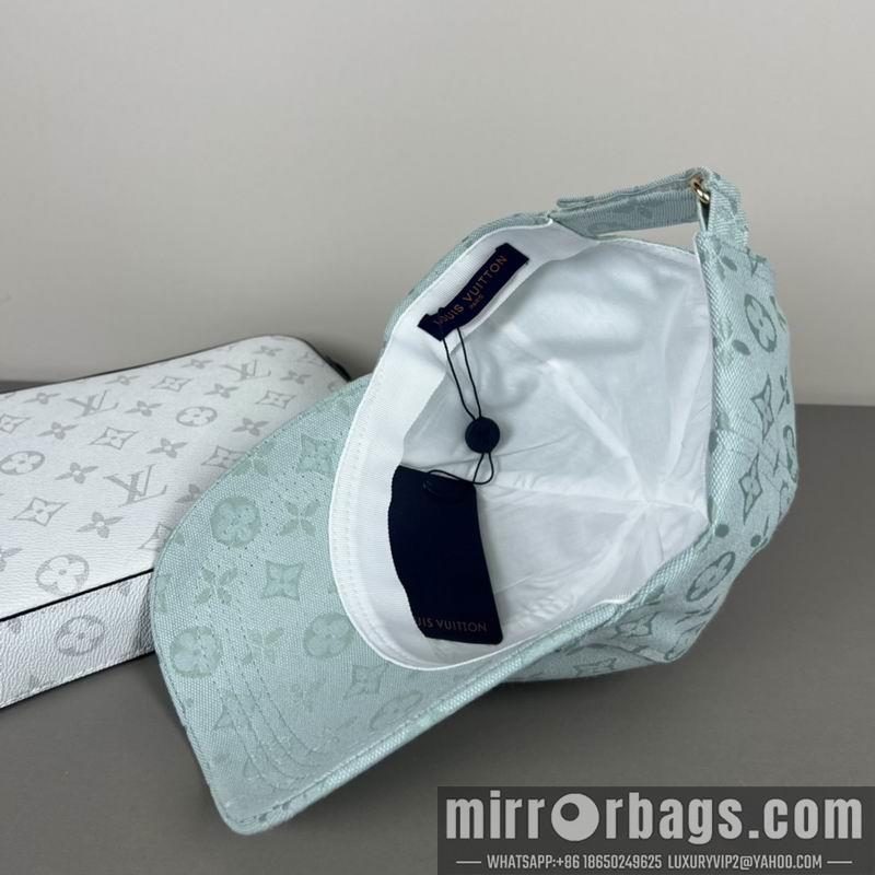 LV Hat dx51