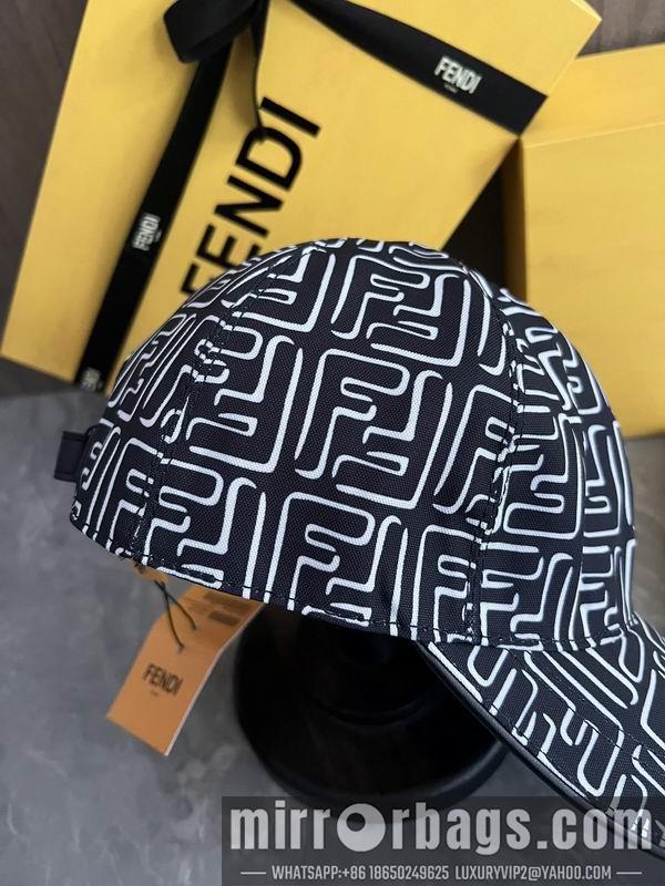 Fendi Hat dx60