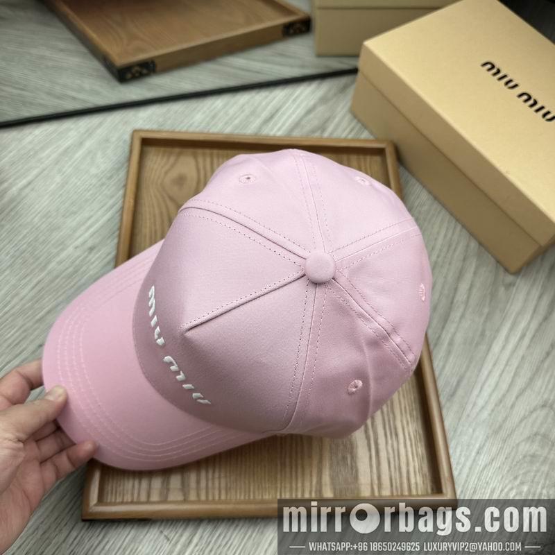 Miumiu Hat dx60