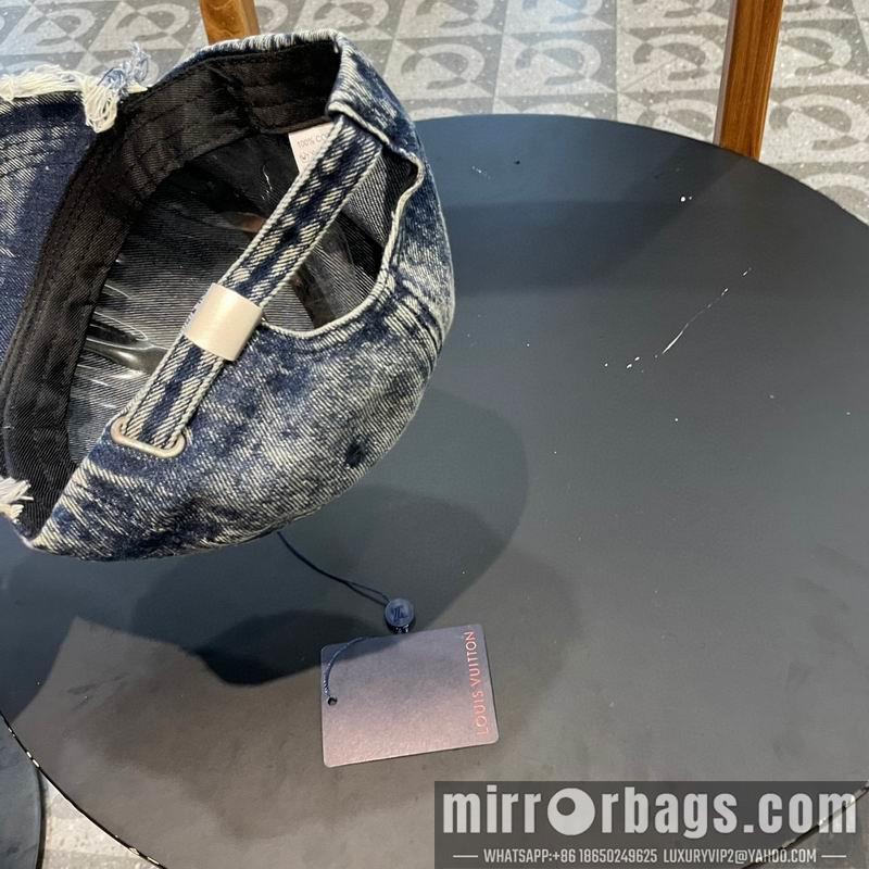 LV Hat 030982