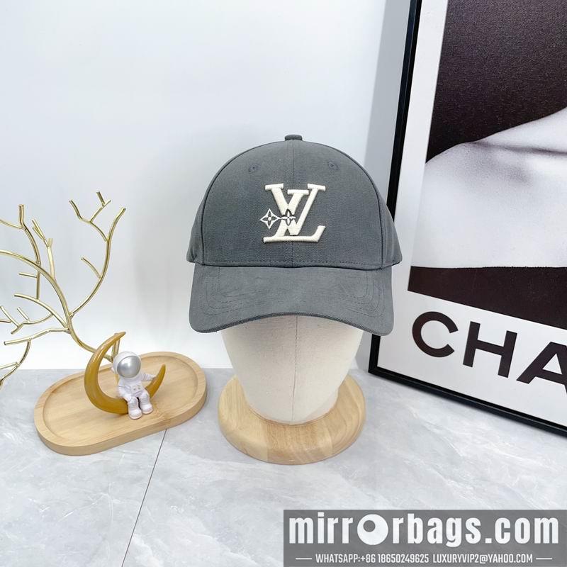 LV Hat dx71