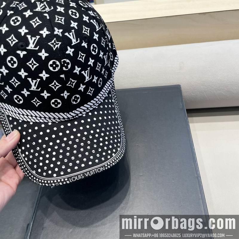 LV Hat 010403