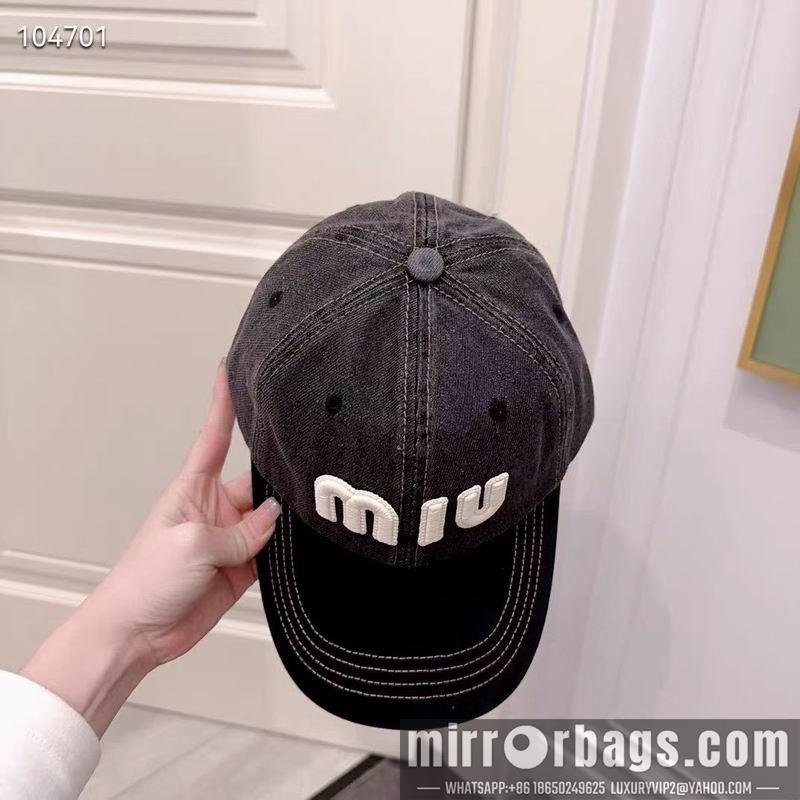 Miumiu Hat 050702