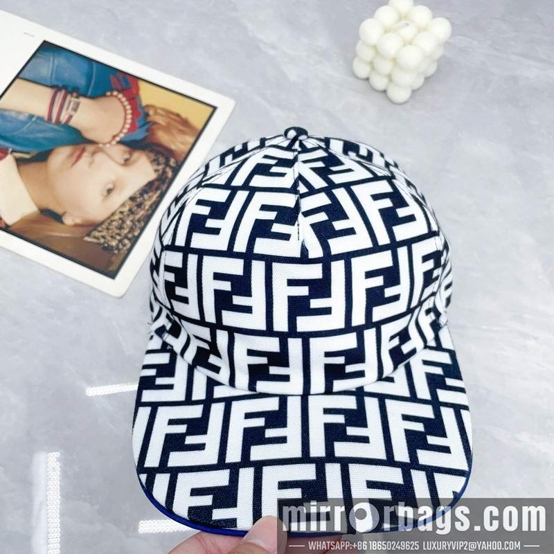 Fendi Hat dx77