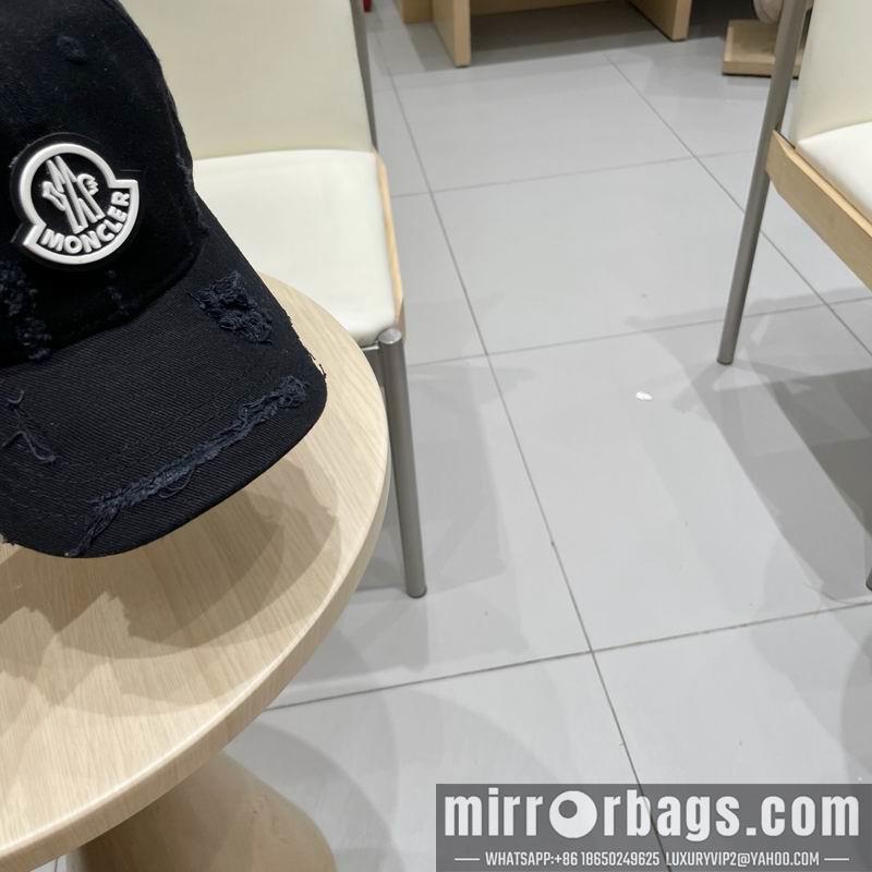 Moncler Hat 021004