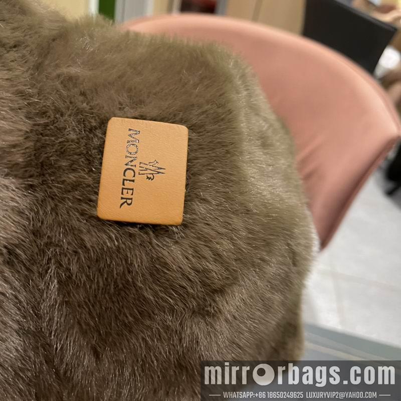 Moncler Hat 092201