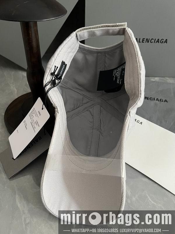 Balenciaga Hat dx41