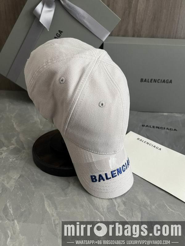 Balenciaga Hat dx41