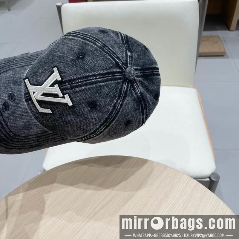 LV Hat 010903