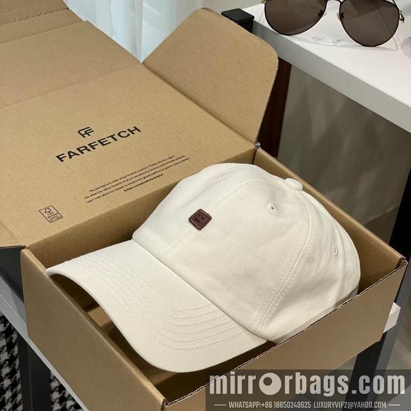 Acne Hat dx08