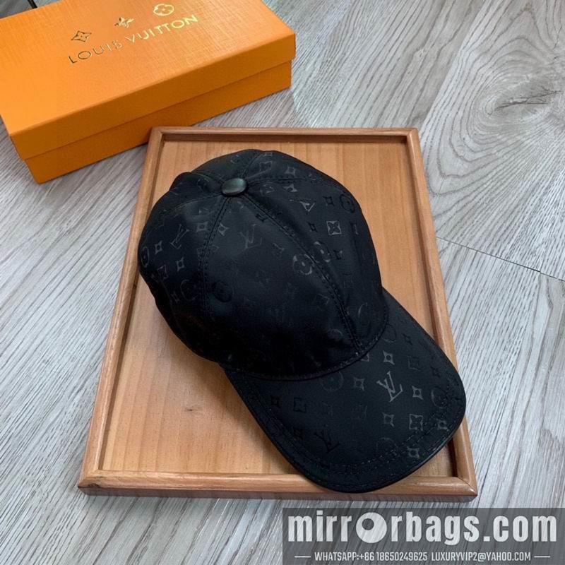 LV Hat dx174