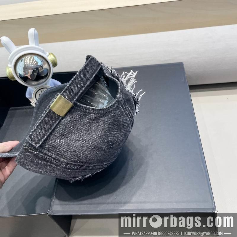 Moncler Hat 081401