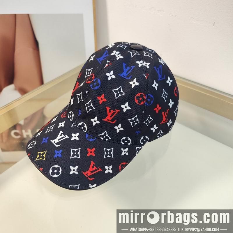 LV Hat dx135