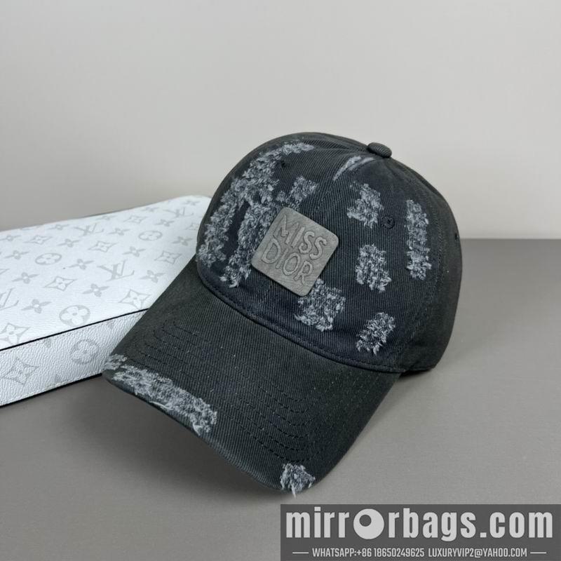 Dior Hat dx07