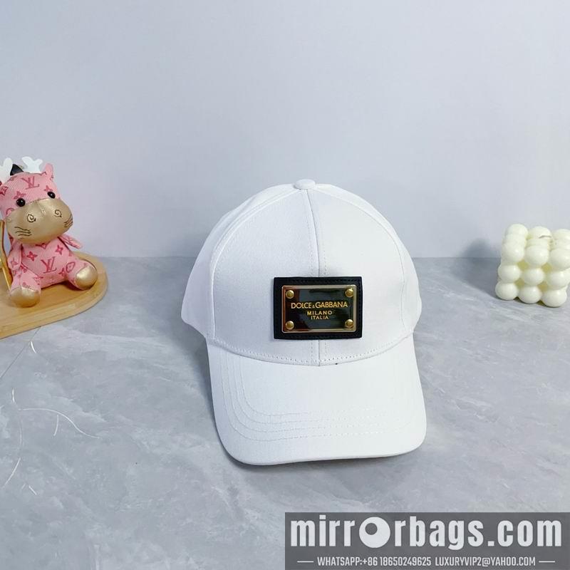 DG Hat dx15