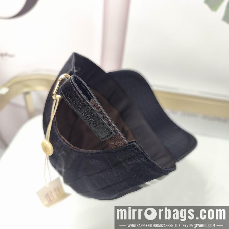 LV Hat dx132