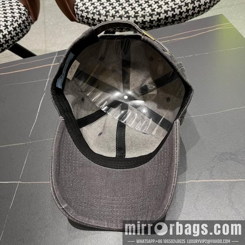 Prada Hat 042604