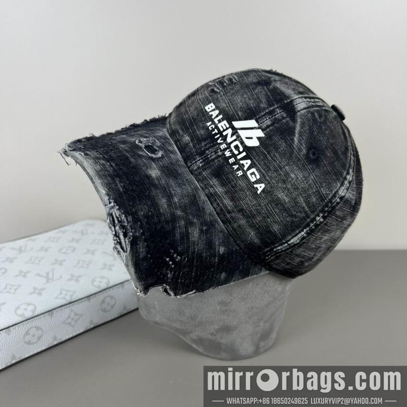 Balenciaga Hat dx31