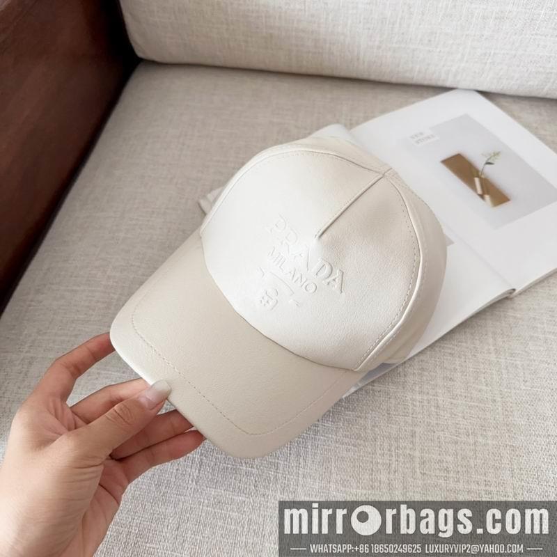 Prada Hat dx54