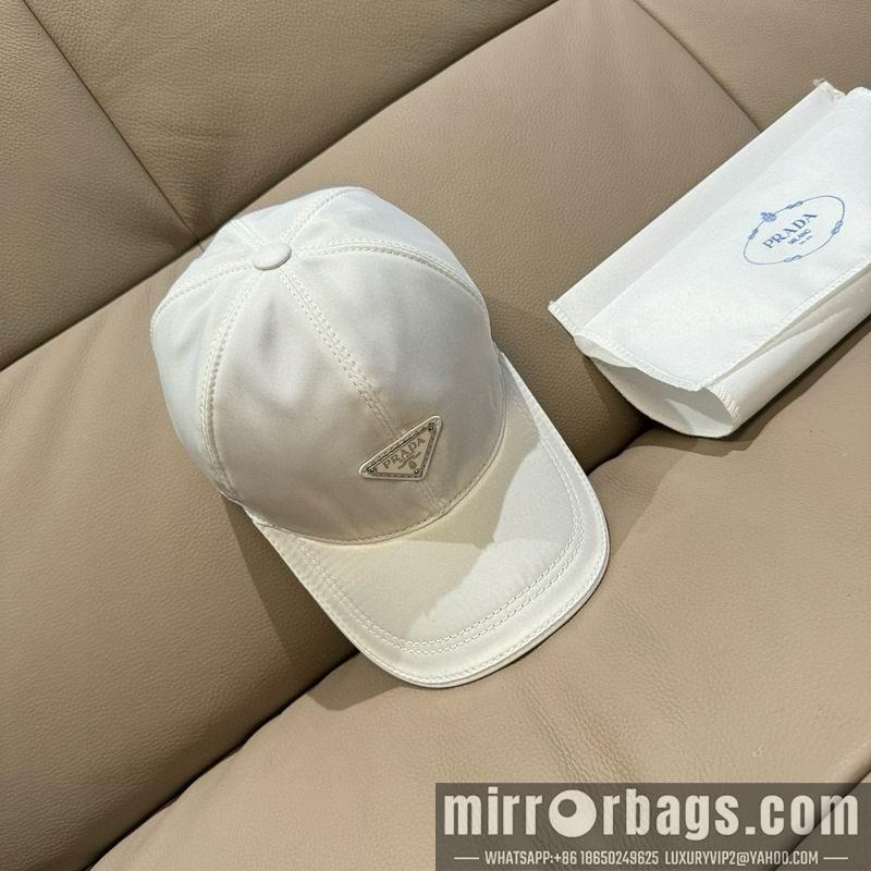 Prada Hat dx71