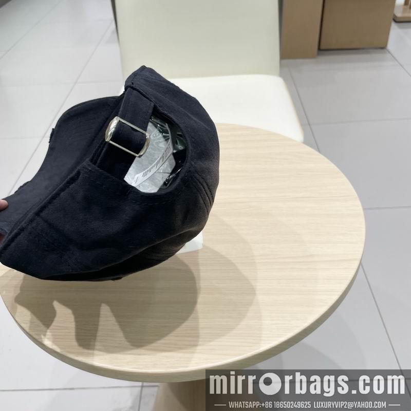 LV Hat 041405
