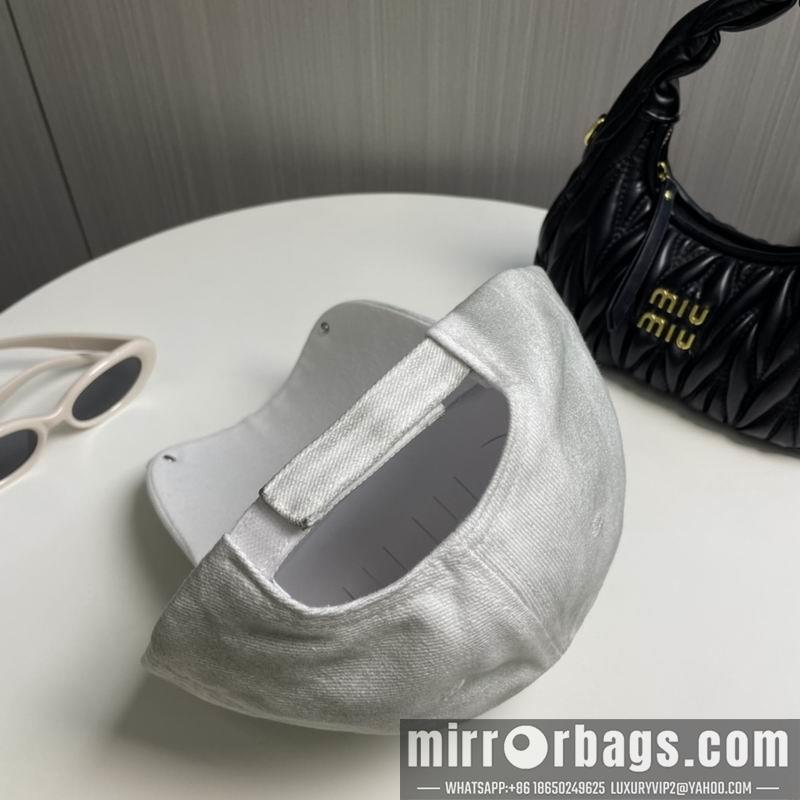 Balenciaga Hat 010201