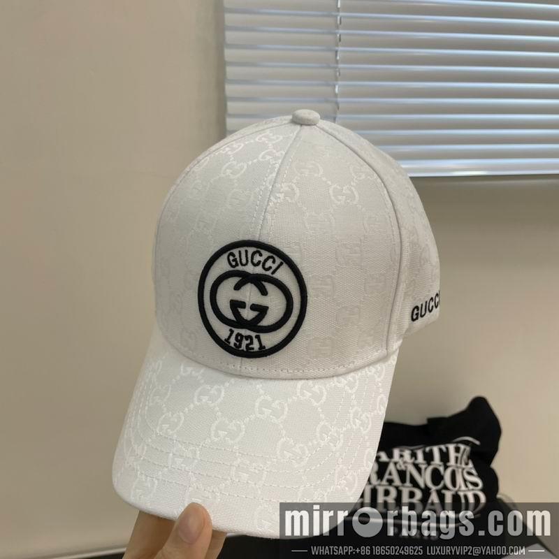 Gucci Hat dx30
