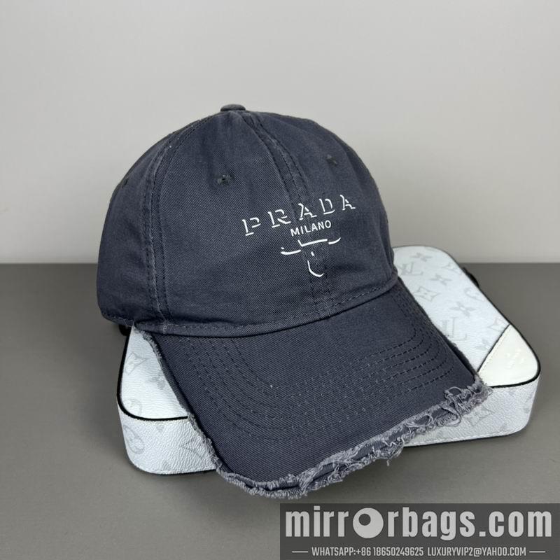 Prada Hat dx30