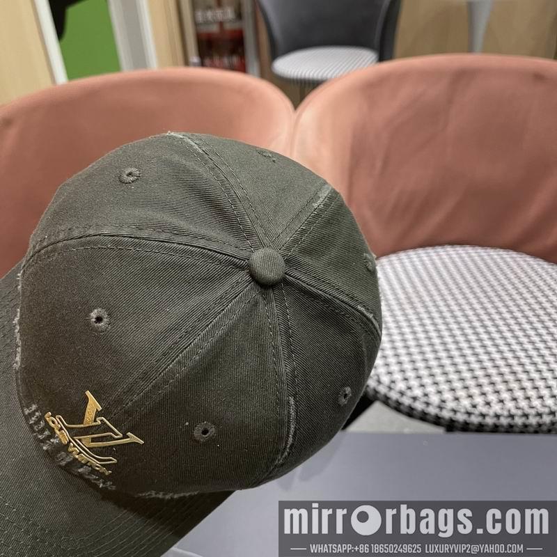 LV Hat 040206