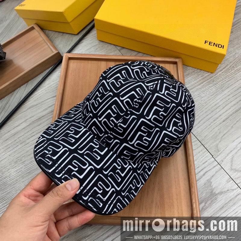 Fendi Hat dx100