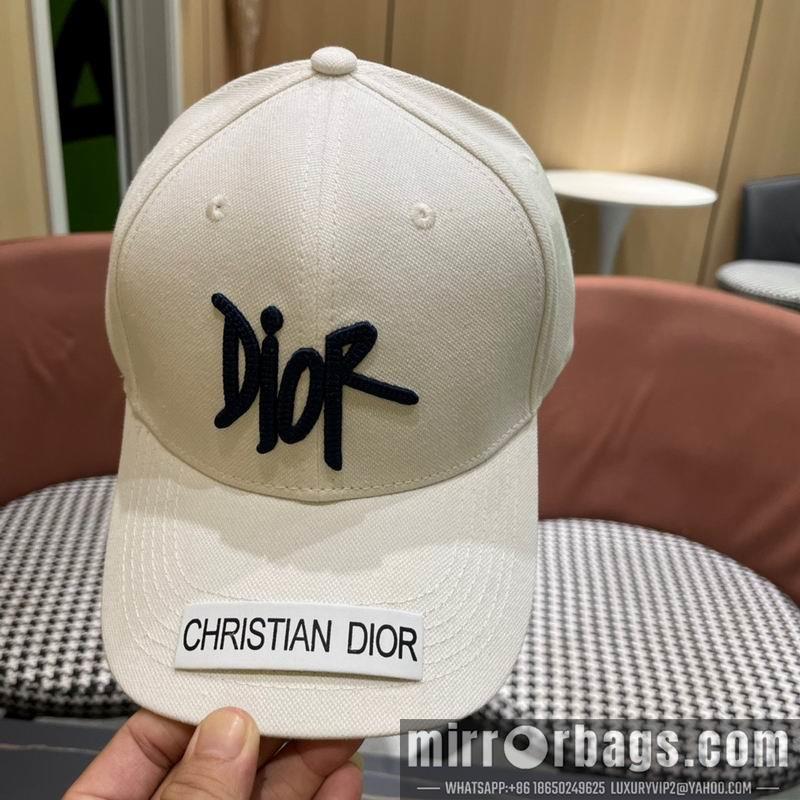Dior Hat 121401