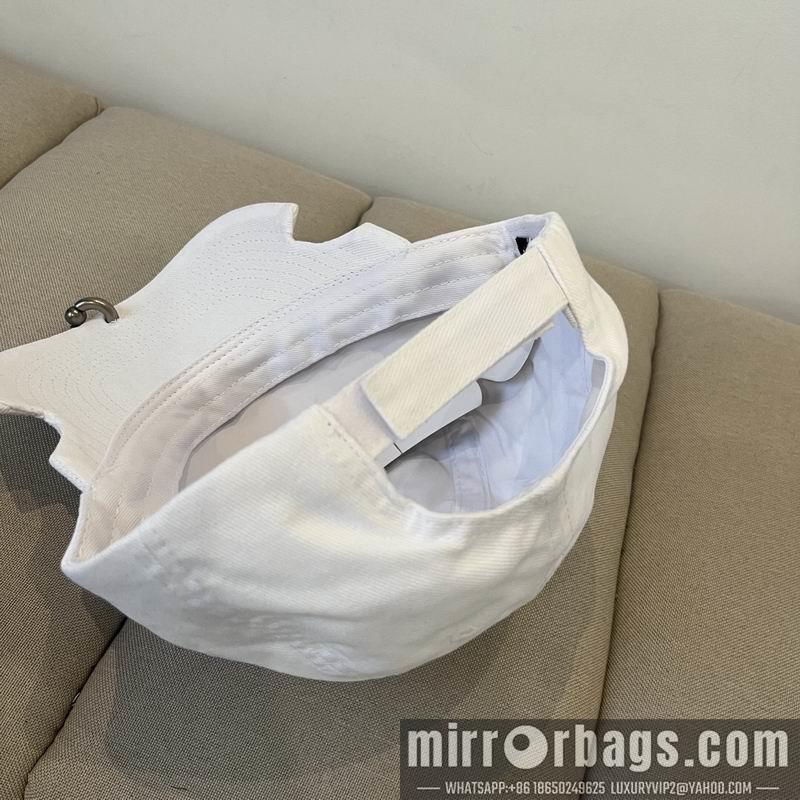 Balenciaga Hat dx59