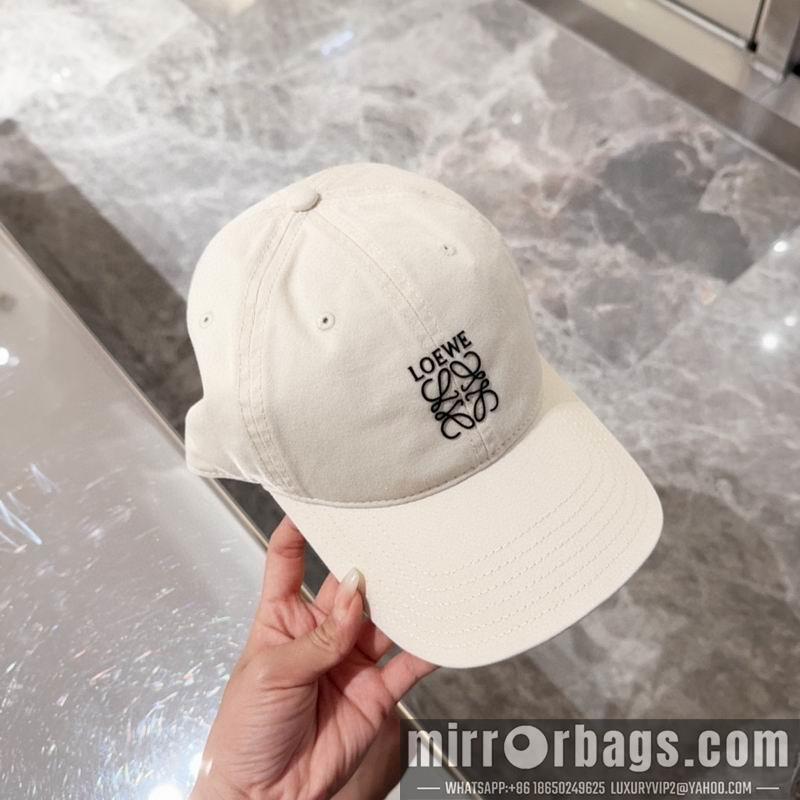 Loewe Hat dx56
