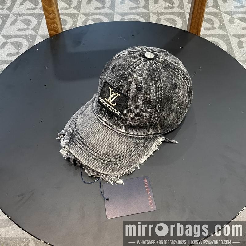 LV Hat 042811