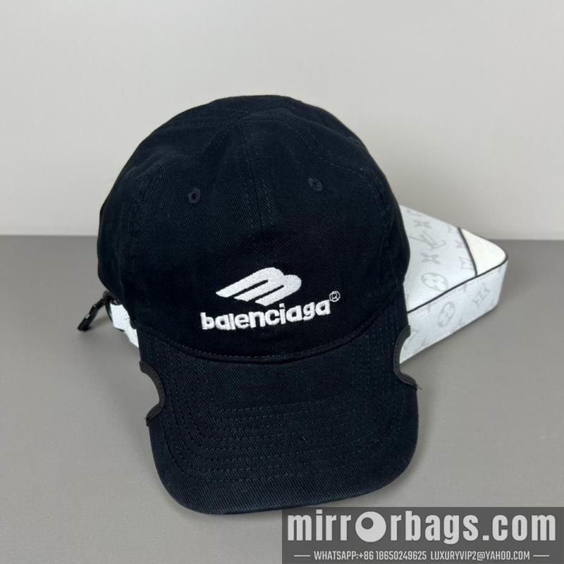 Balenciaga Hat dx28