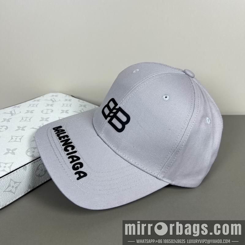Balenciaga Hat dx47