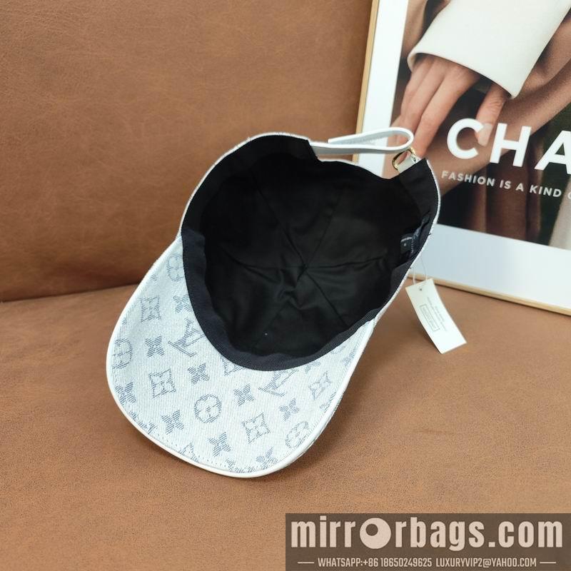 LV Hat dx80