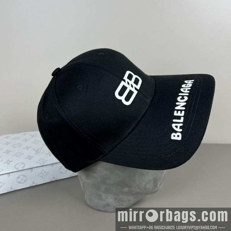 Balenciaga Hat dx47