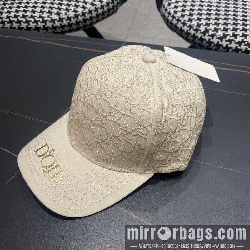 Dior Hat 083003