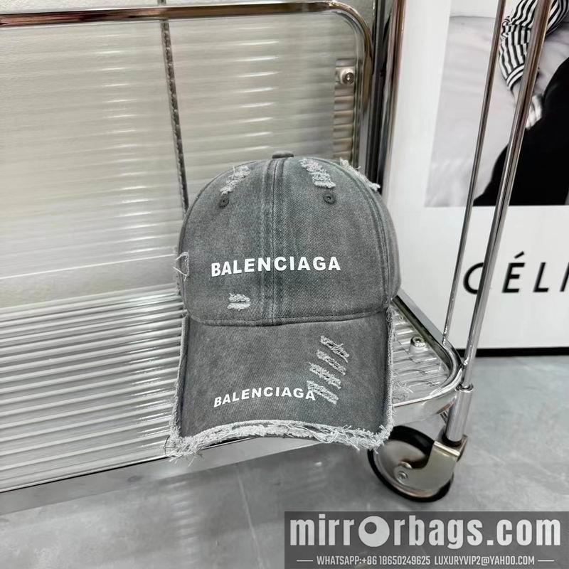 Balenciaga Hat dx36