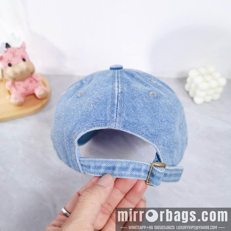 Celine Hat dx17