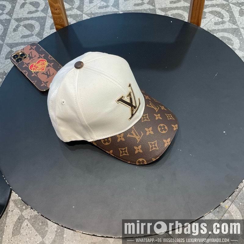 LV Hat 0307102