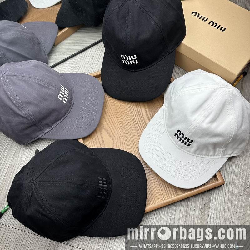 Miumiu Hat dx62