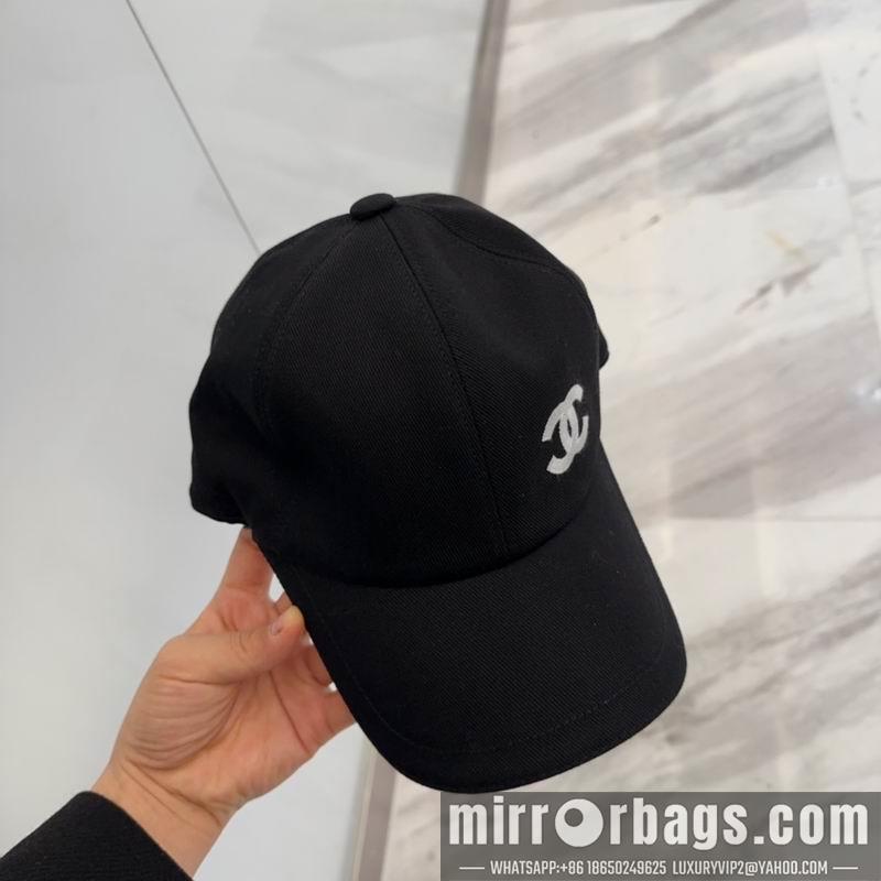 Chanel Hat dx40