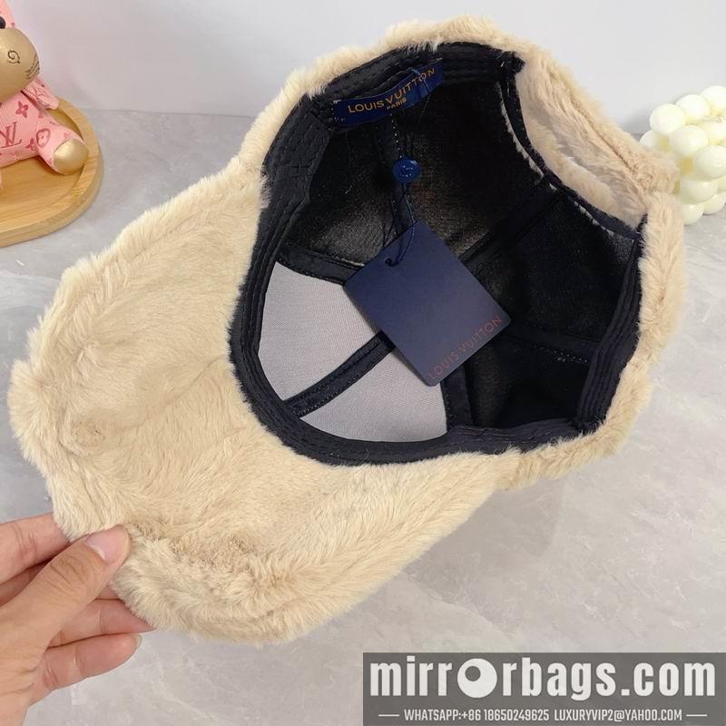 LV Hat dx100