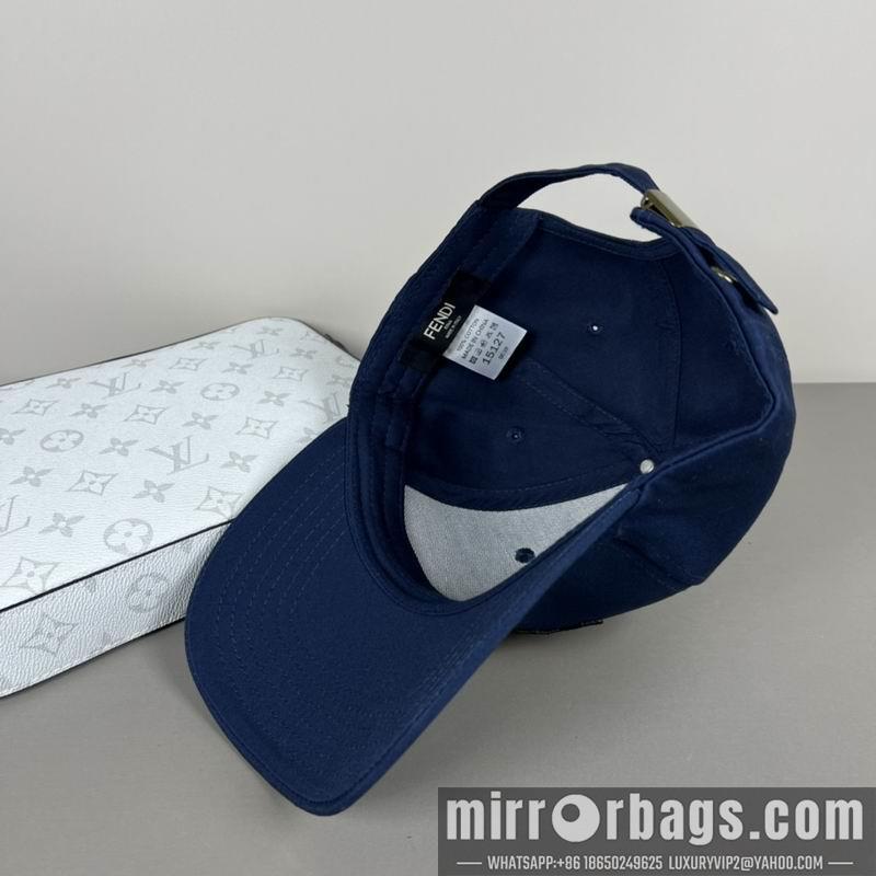 Fendi Hat dx76