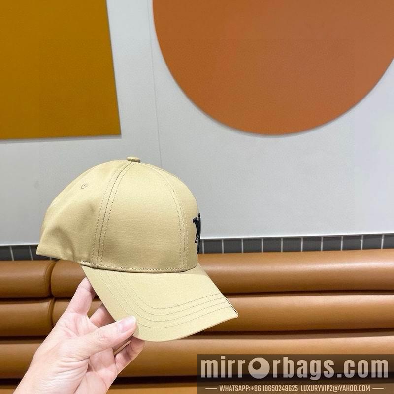 LV Hat 072301