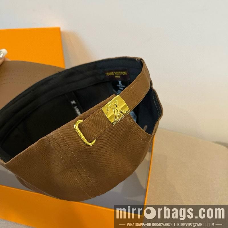 LV Hat dx37