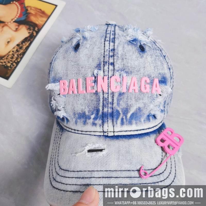 Balenciaga Hat dx30